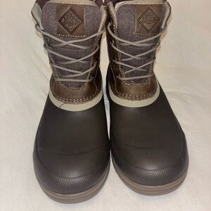 Muck Boots Original Duck Lace Waterproof Boots 8M or 10-10.5W